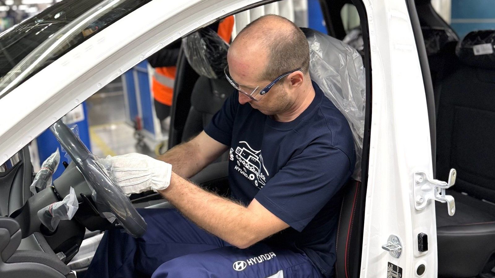 Ιδιοκτήτης Hyundai συμμετείχε στην κατασκευή του πριν το παραλάβει!
